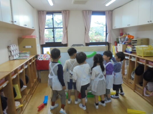 今日は予想外の雨が