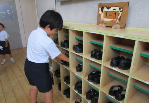 専科の授業も終わり…