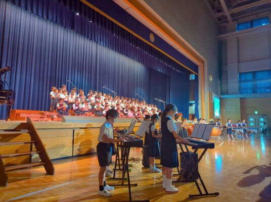 〔小学校〕低学年 日出祭学芸会
