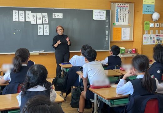 手話教室が始まりました!(3・4年生)