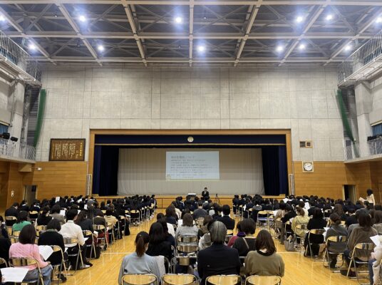 進路講演会を実施しました(高1)