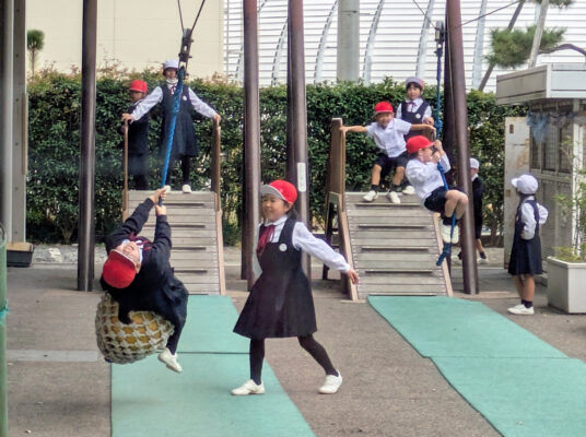 〔小学校〕密着!! １年生の昼休み