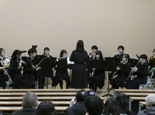 〔中高〕吹奏楽部　元気いっぱい、夢いっぱい！ ～クリスマスコンサート～