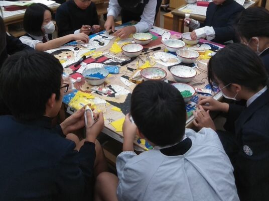 完成間近！卒業制作（６年生　図工）