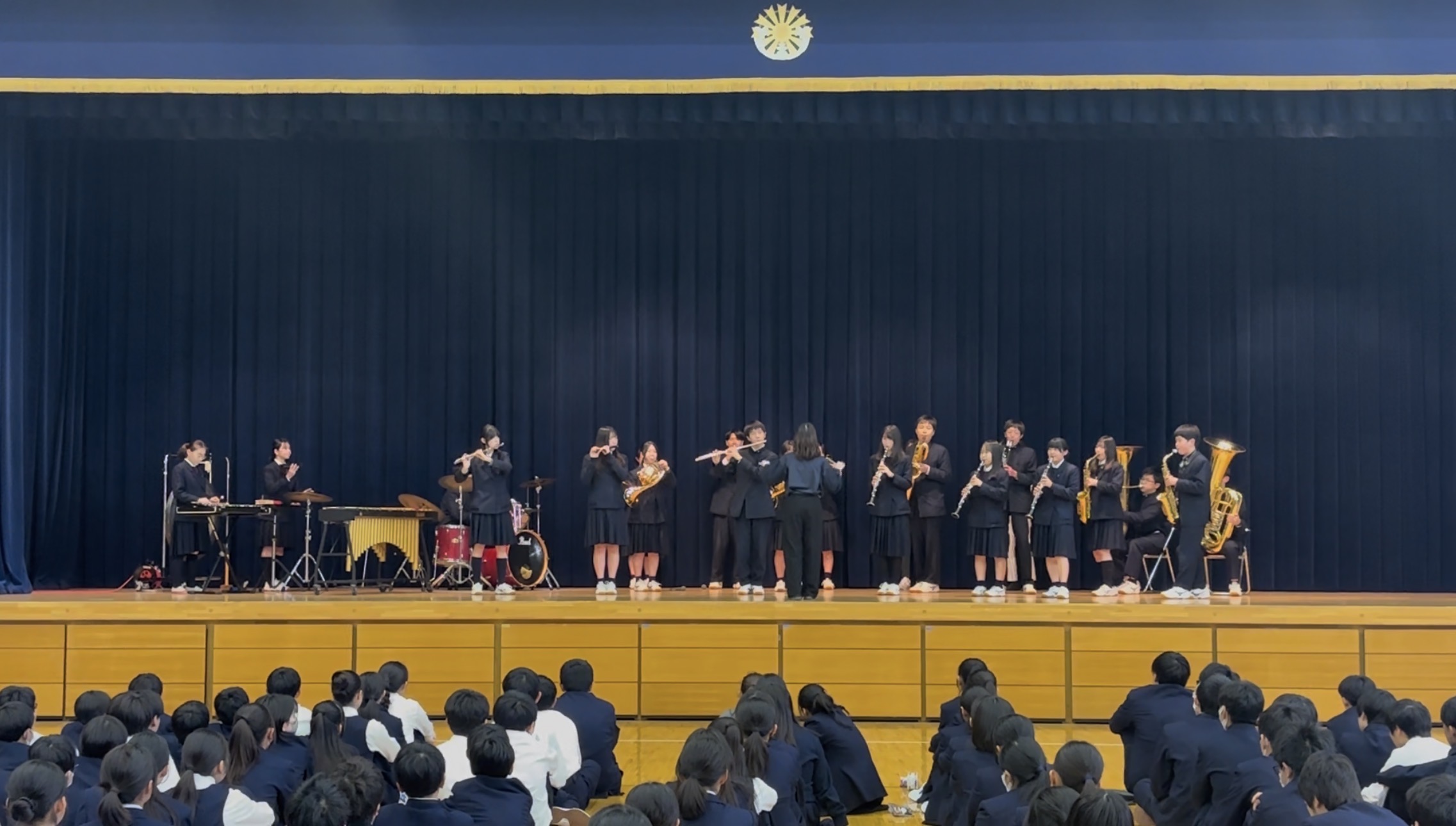吹奏楽部による演奏