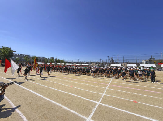 〔小学校〕仲間を信じて！〜笑顔輝く新緑の大運動会〜