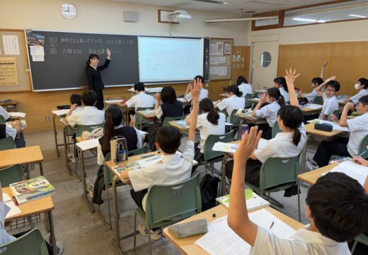〔中高〕生徒から「先生」ヘ 　母校で教育実習する先輩にインタビュー！【卒業生の今】