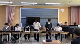 グループ演奏会「クリスマスソング」(高校2年生)