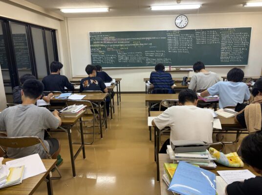 特進合宿