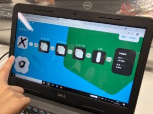 AIリテラシー寄付講座(情報Ⅱ)手書き文字の認識精度をもとに、人工知能(AI)の仕組みを学習。